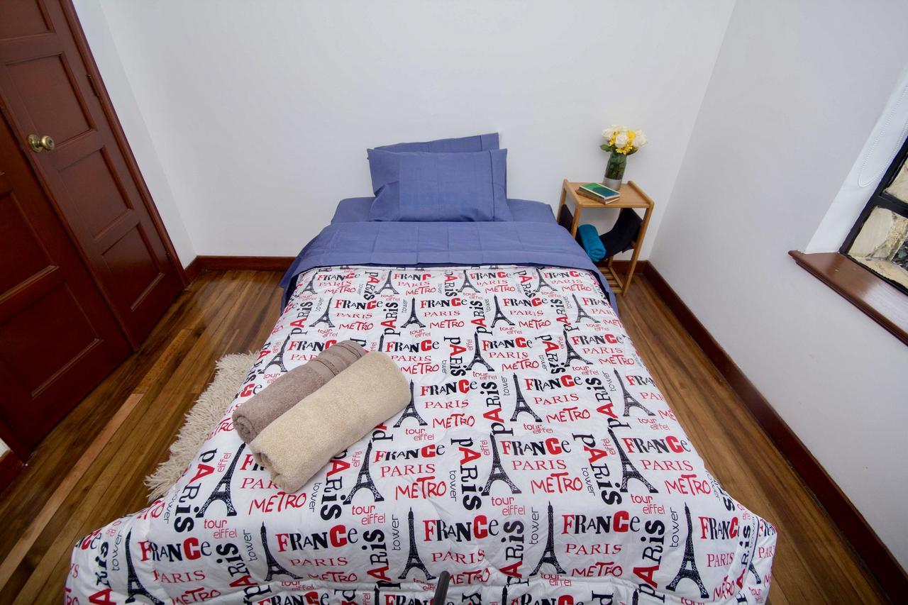 House For Groups - The Hostel Project Bogota Exterior photo
